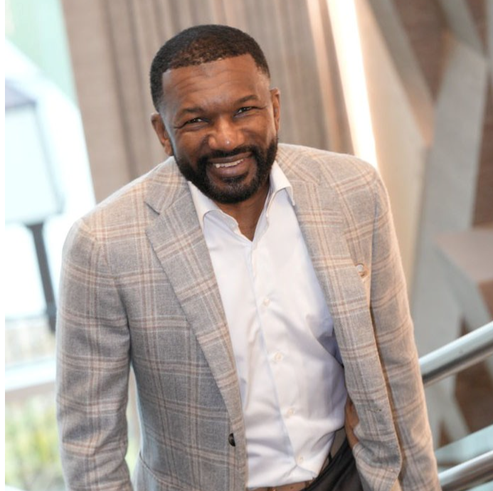 Tony Thompson headshot