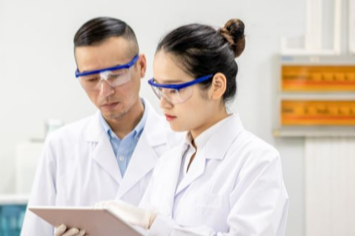 低分子原薬とその製剤化の早期開発サポート - 原薬形態サービス、PBPK モデリングおよびルートスカウティングサービス