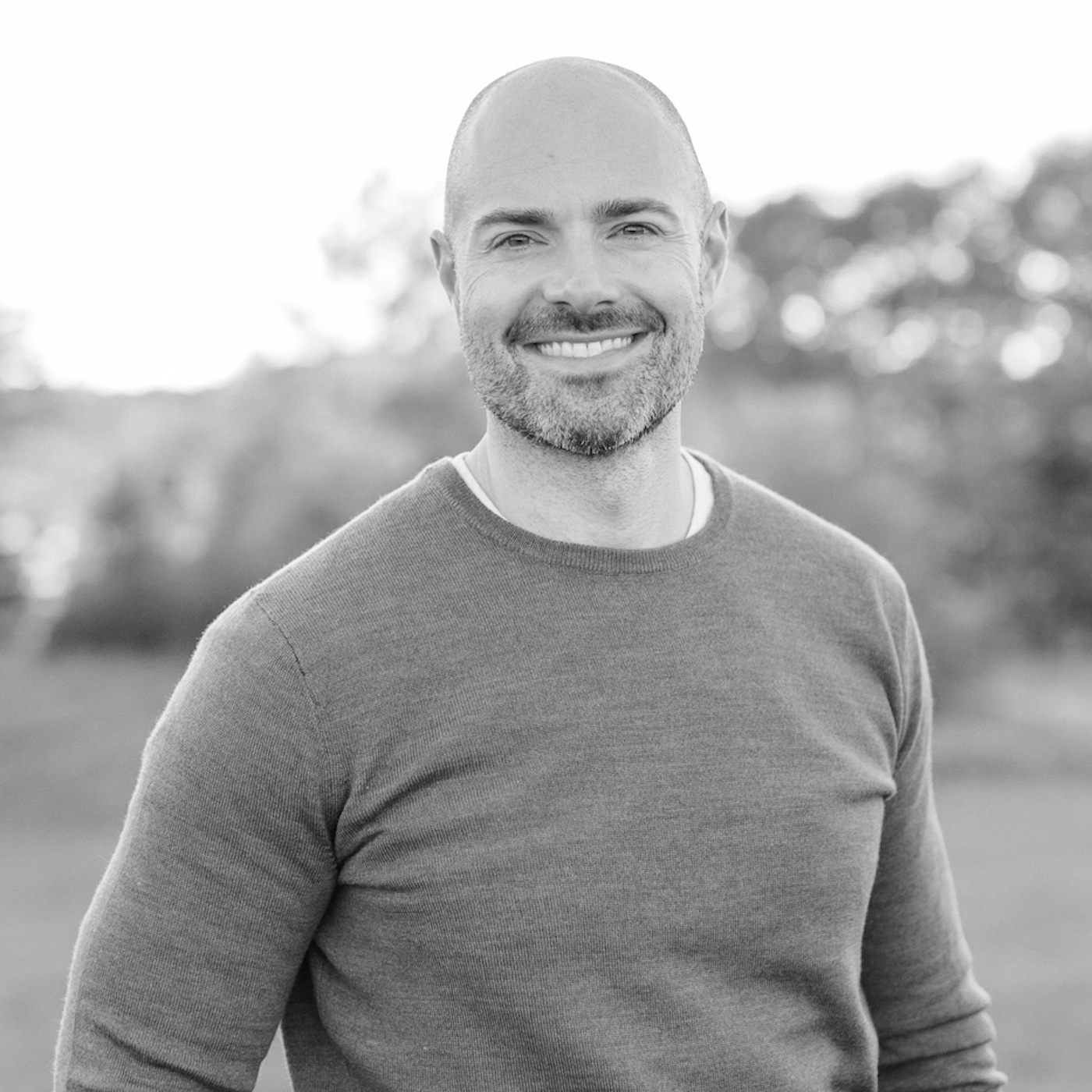 Robbie Traube headshot