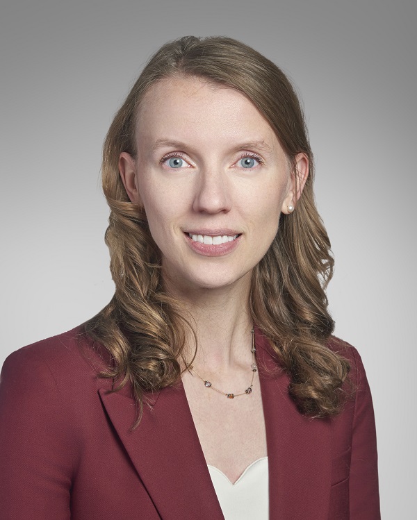 Megan Roberts Headshot